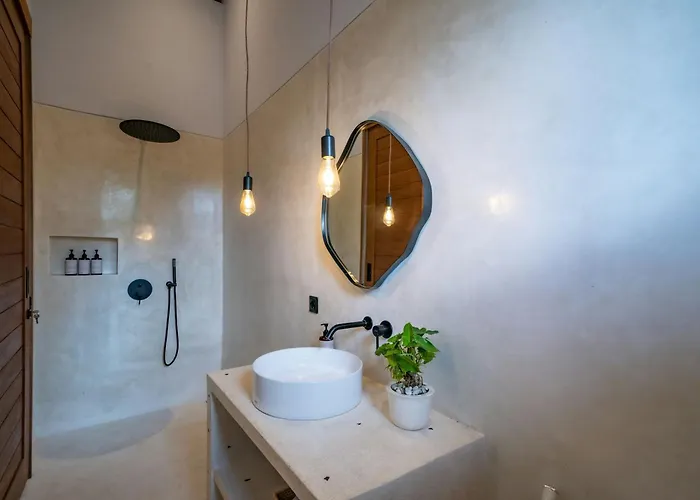 Casa Sana * Uluwatu (Bali)